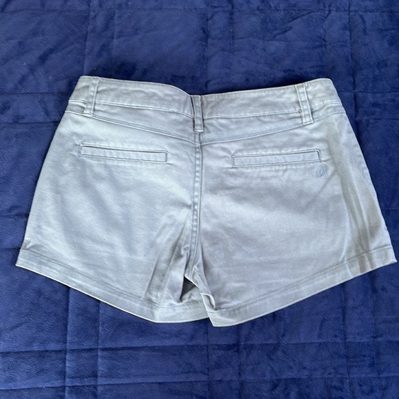 Volcom cotton shorts, size 25 - Picture 2 of 2